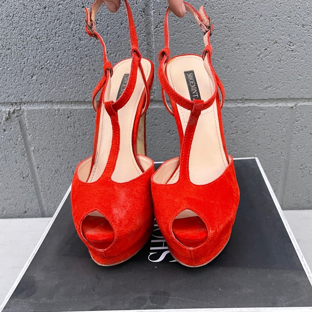 Shoemint “Mia” t strap heels